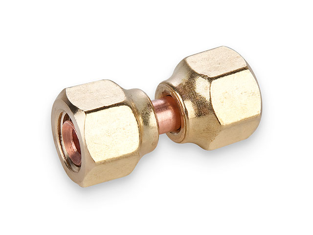 14FSV-8 Swivel Nut Valve Connector 14FSV
